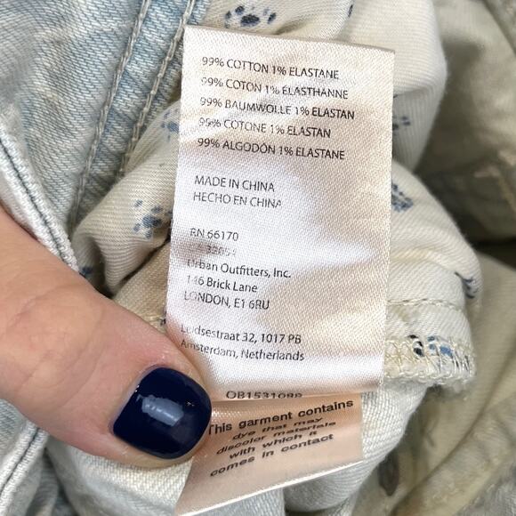 PILCRO Anthropologie Distressed Slim Boyfriend Jeans Light Wash Size 29 - Picture 8 of 9